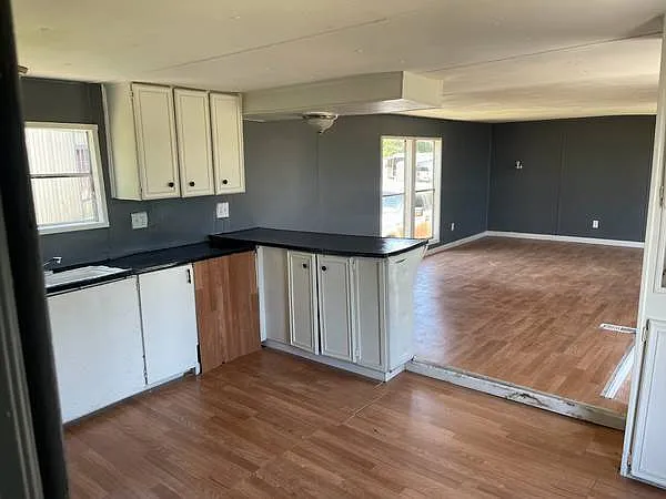 501 Hallmark Blvd #50 — Photo 3