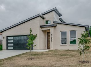 2867 E Overton Rd, Dallas, TX 75216