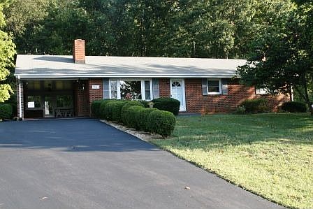 1st image of 1201 W Hill Dr