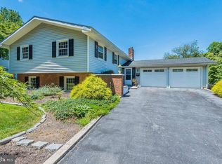 348 Blacksmith Rd, Camp Hill, PA 17011