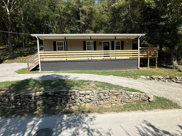 322 W Gipson Ave, Gainesboro, TN 38562