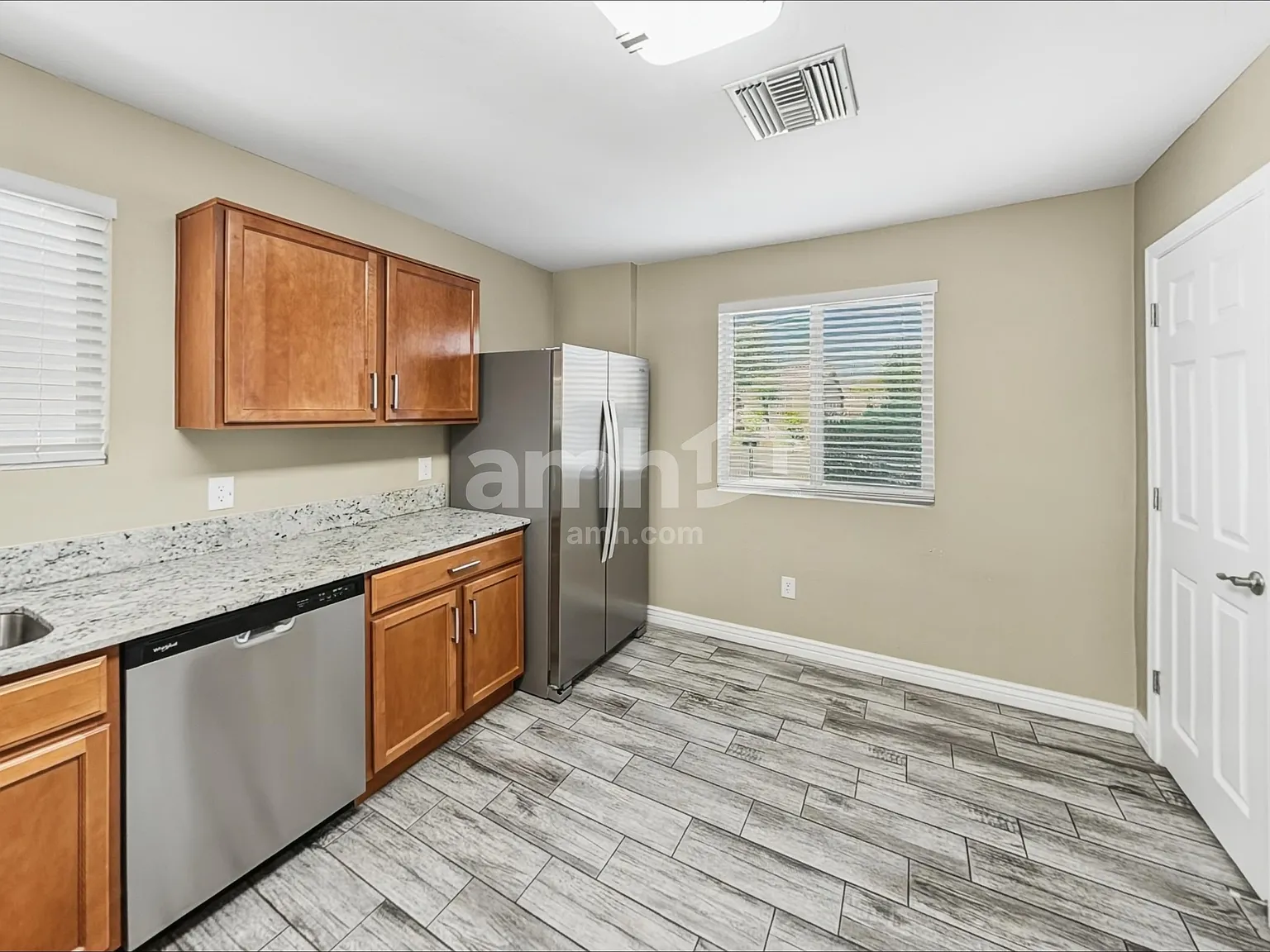 4 bed, 3.0 bath, 2247 sqft, $2,450 — Photo 4