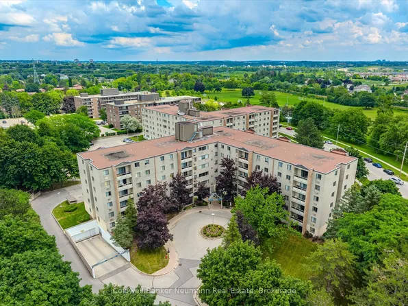 93 Westwood Rd #405, Guelph, ON N1H 7J7