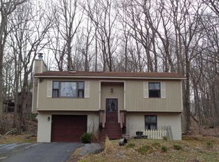 133 Peach Rd, Milford, PA 18337