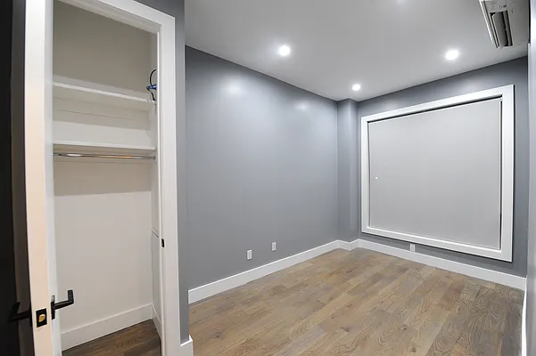 Rented by Lofts and Flats LLC | media 75