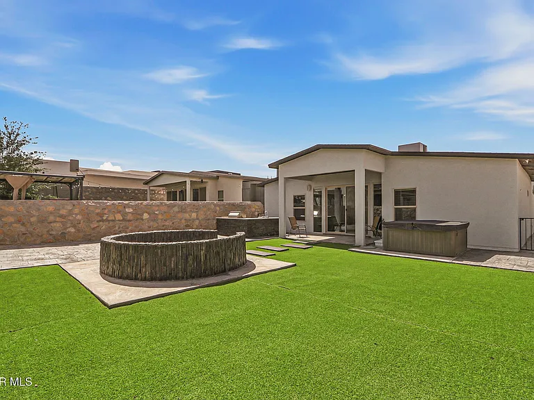 12568 Barbaro Way — Photo 31