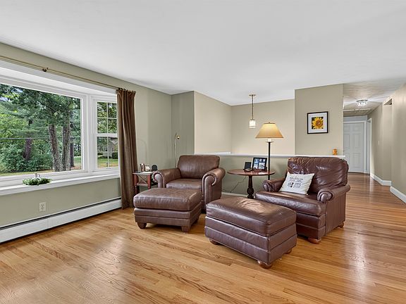 4th image of 4 Rock Pond Road