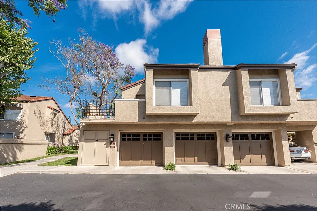Building Photo - 355 Stanford Ct