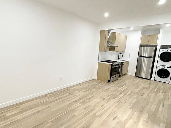 2nd image of 251 W 92nd St #4F1