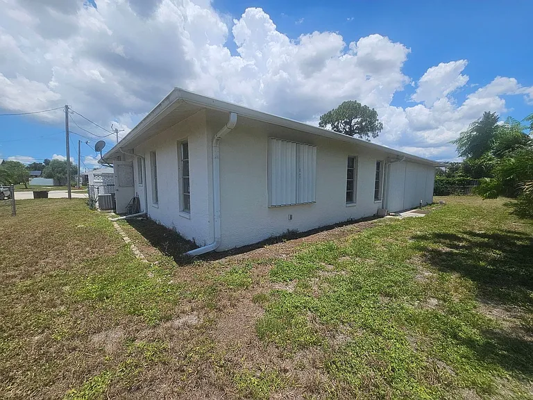 5989 Hillyer Ct — Photo 32