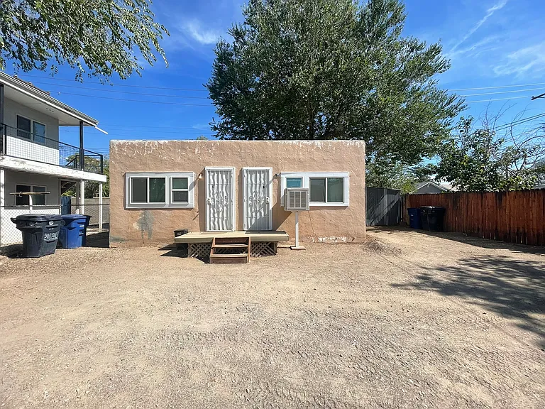 212 Cornell Dr SE #C — Photo 1