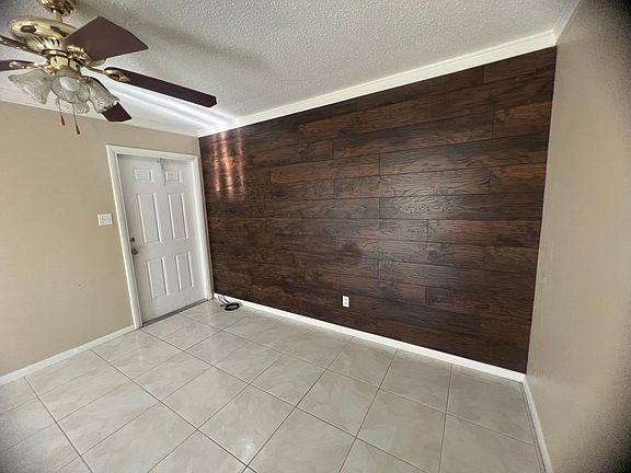 2nd image of 55 Hamlin Ct #55
