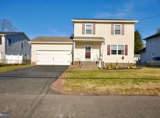 1723 Dixon Ave, Croydon, PA 19021