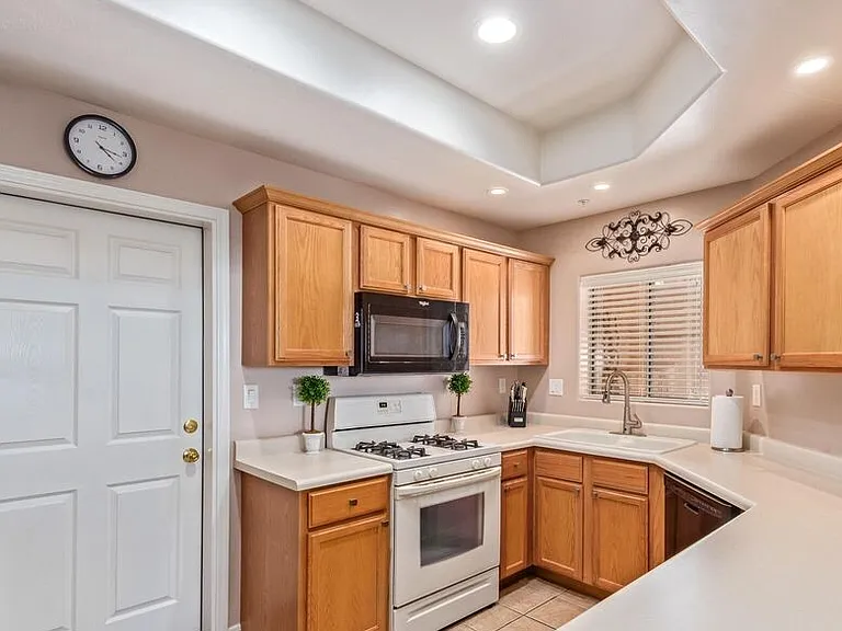 54 Northridge Cir #1 — Photo 4