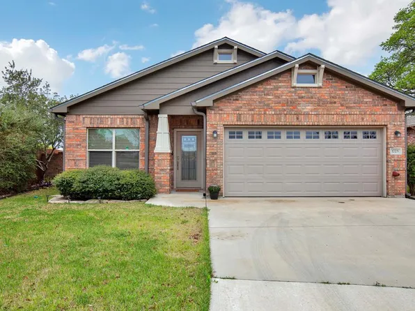 1725 Cherrywood Dr, Fredericksburg, TX 78624