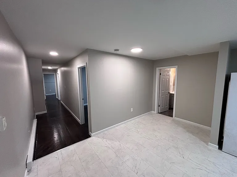 25 Boswell Ave #2 — Photo 1