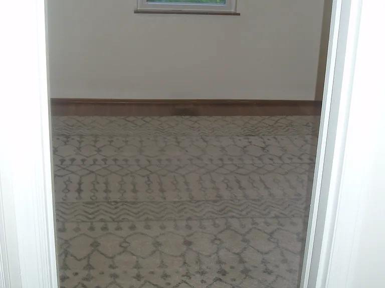 2nd floor back bedroom, 12x13