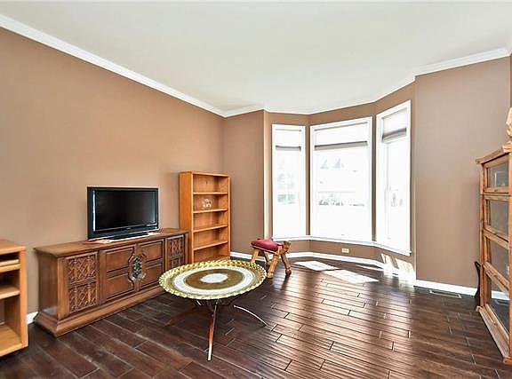 4th image of 4527 Shadowstone Dr
