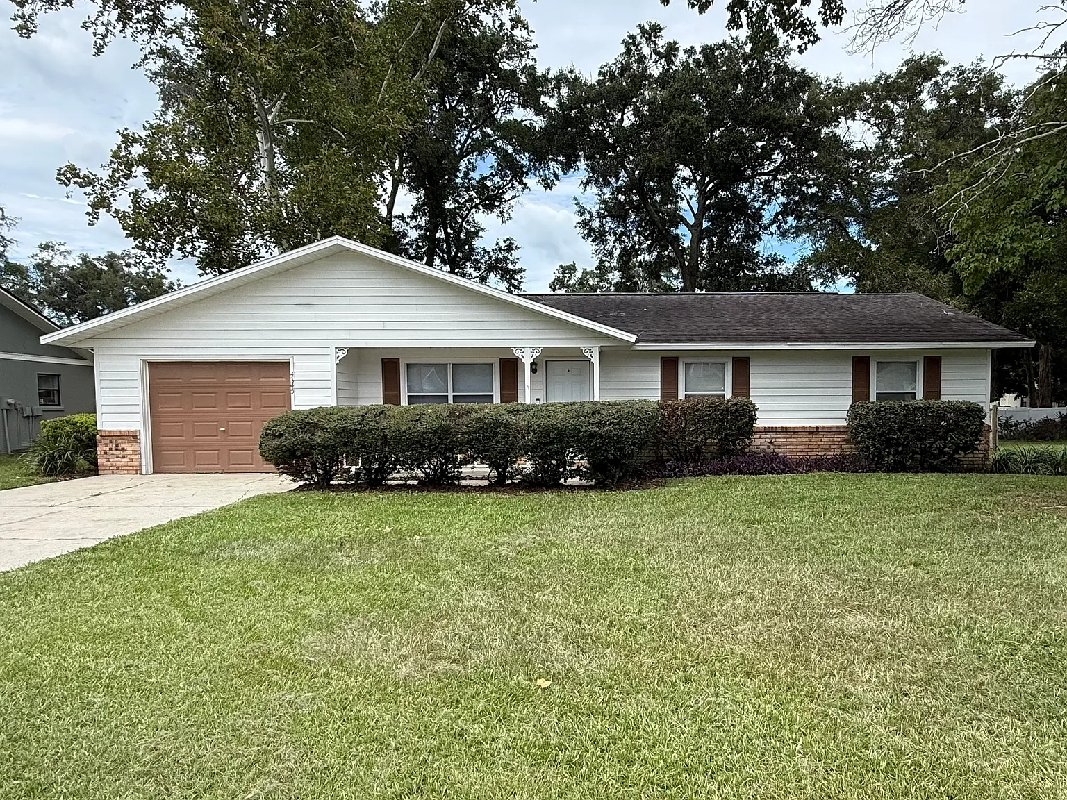3 bed, 1428 sqft, $1,800 — Photo 1