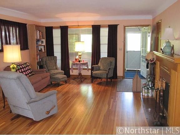 2nd image of 800 Lakeview Ave
