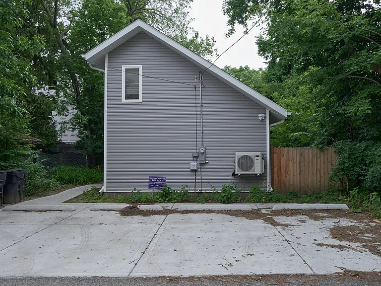 829 Gaffield Pl #R — Photo 5