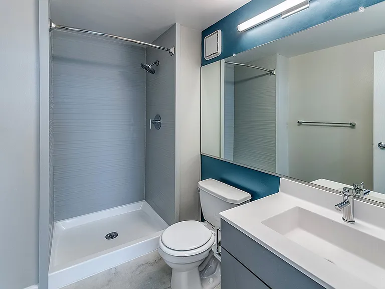Evanston Place — Photo 24