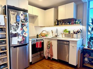 996 Carroll St #3R, Brooklyn, NY 11225
