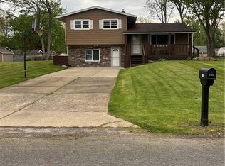3532 Gary Dr, Mogadore, OH 44260
