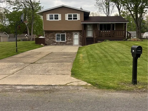 3532 Gary Dr, Mogadore, OH 44260
