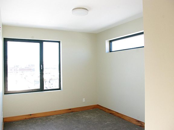 5th image of 1002 Burlington Ave #201