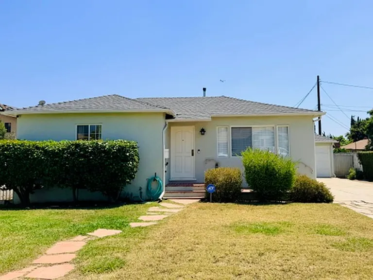 11126 Daines Dr — Photo 1