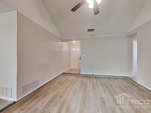 4th image of 6114 Bay Hill Dr