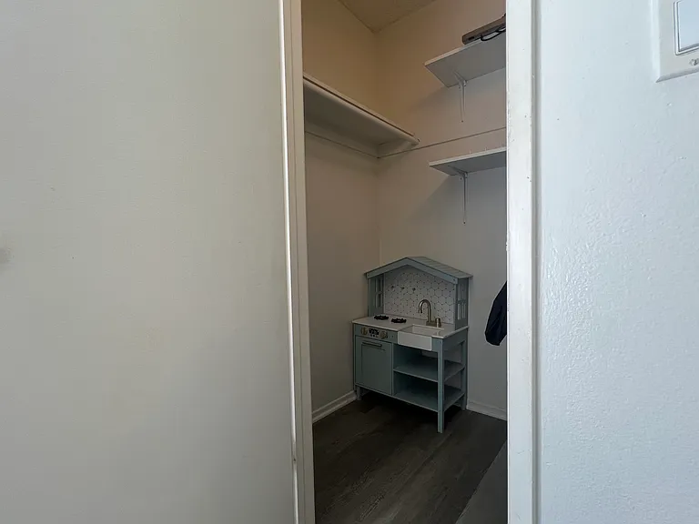 6868 Los Verdes Dr #5 — Photo 6