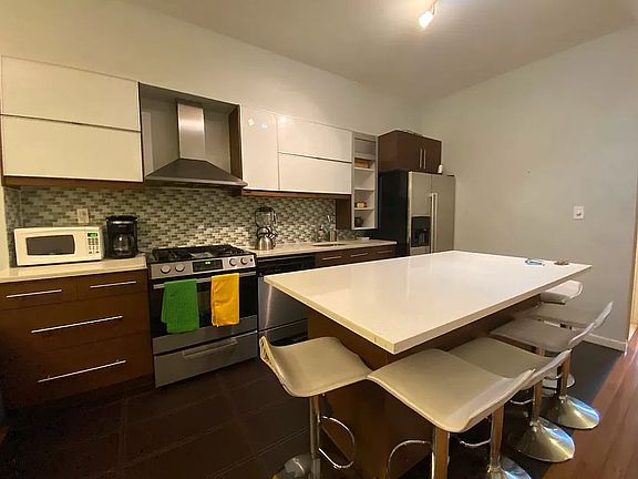 4th image of 519 W 158th St #1A