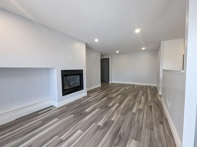 581 Strasburg Rd #304 — Photo 23