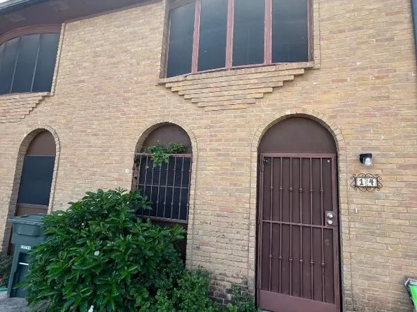 1300 E Hillside Rd APT 14, Laredo, TX 78041