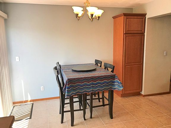 4th image of 3091 Warwickshire Dr