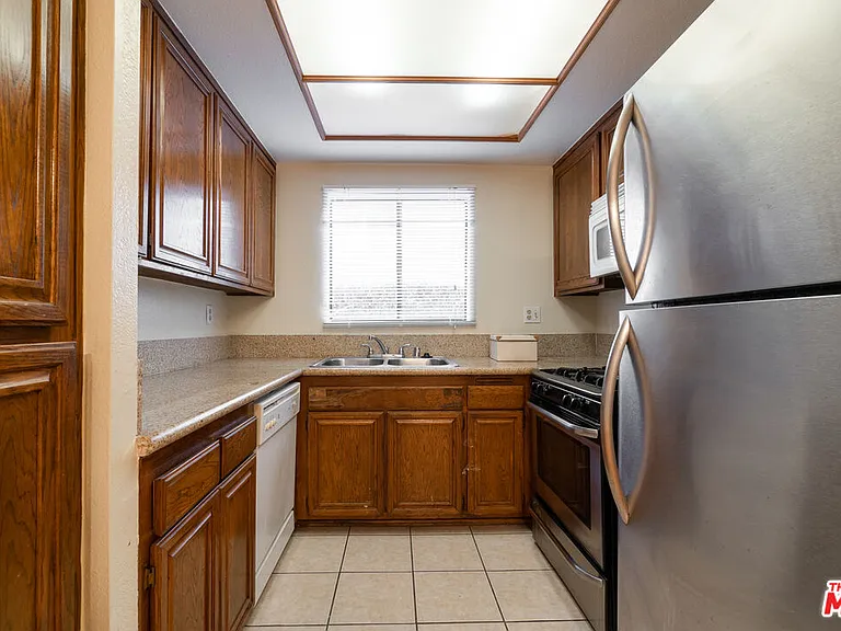 1911 Overland Ave #2 — Photo 8