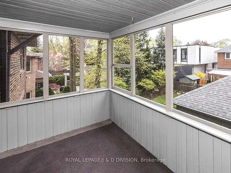58 Lascelles Blvd — Photo 25