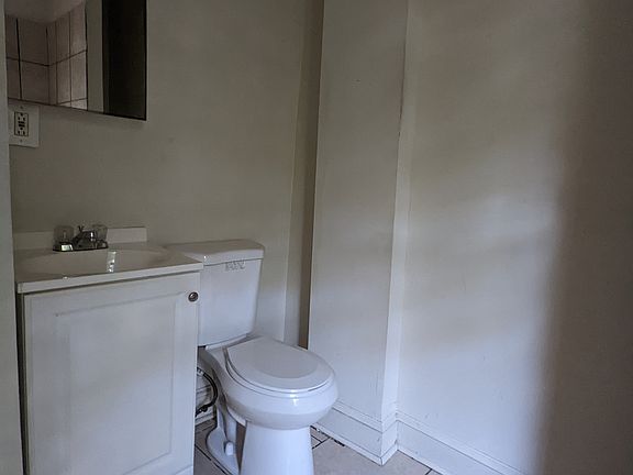 2244-n-cleveland-st-1