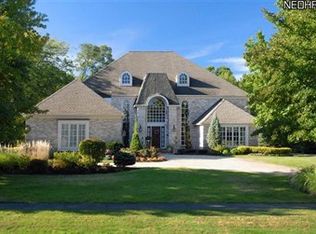 23523 Quail Holw, Westlake, OH