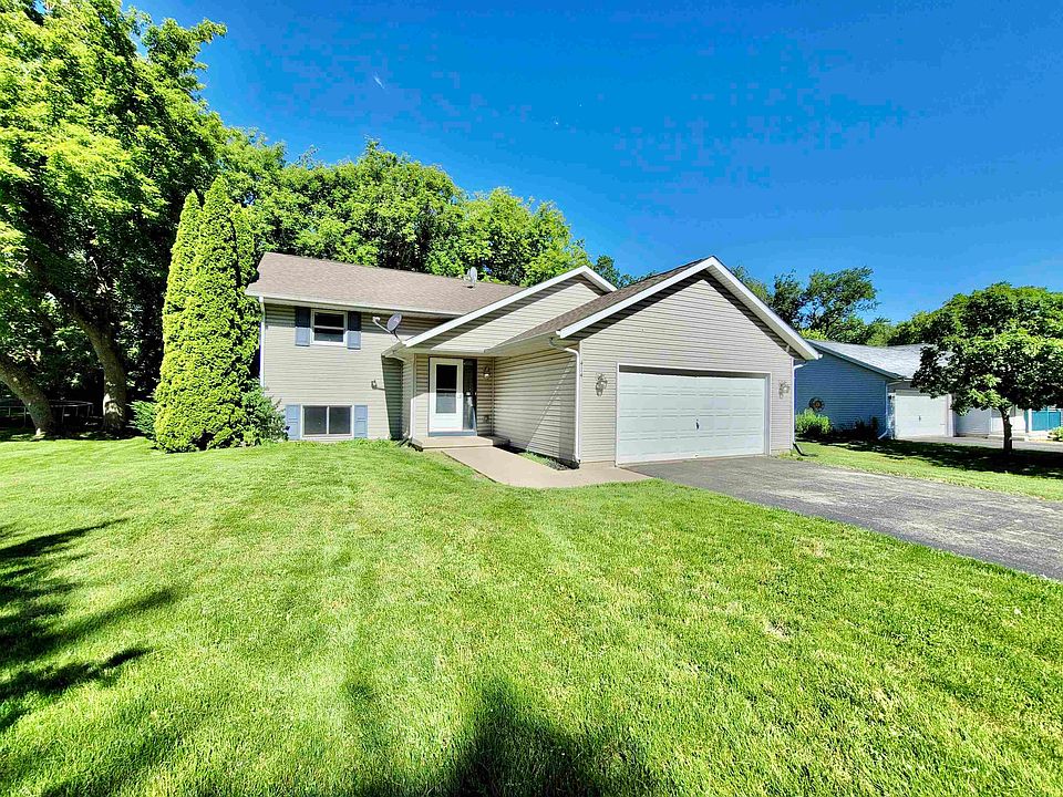 414 Staffordshire Dr NE, Poplar Grove, IL 61065 Zillow