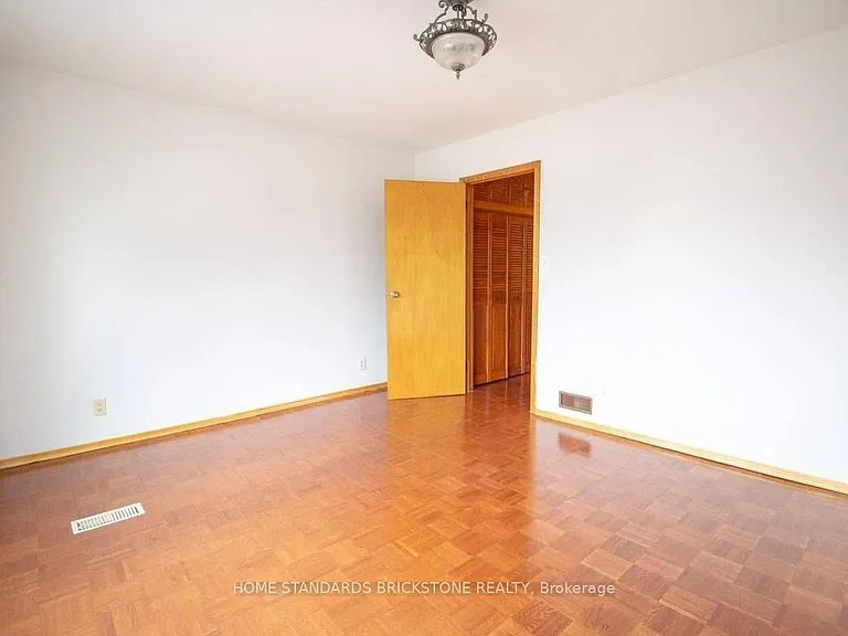 140 Essex St #2 — Photo 10
