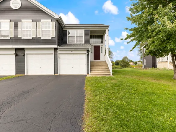 402 Gloria Ln, Oswego, IL 60543