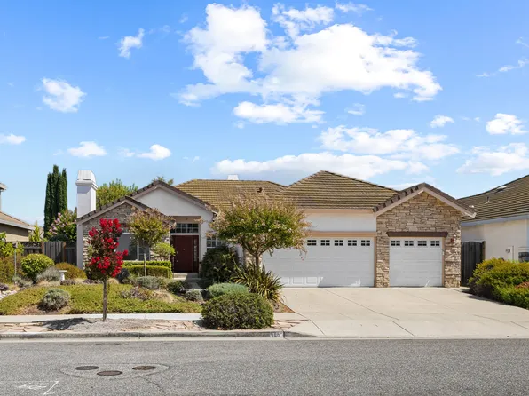 560 Diana Ave, Morgan Hill, CA 95037
