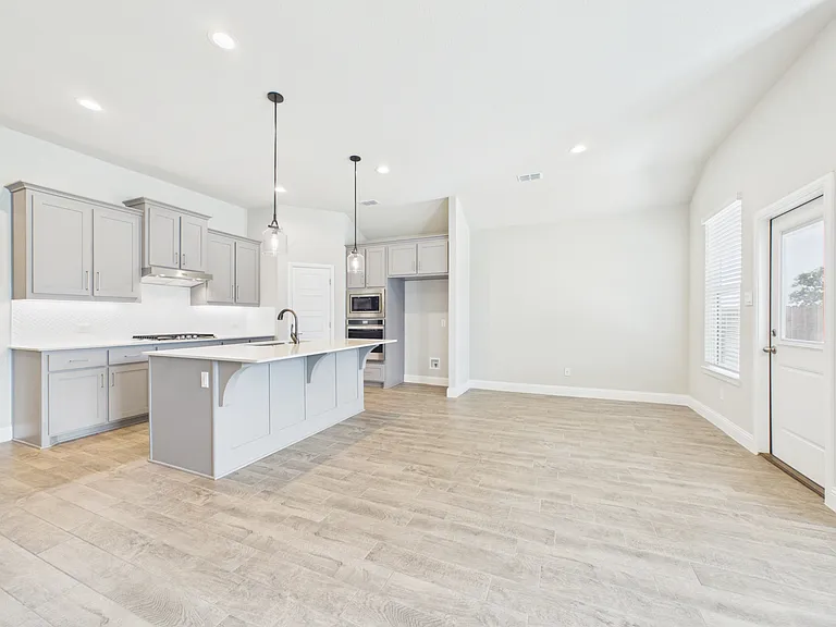 2304 Blackcap St — Photo 17