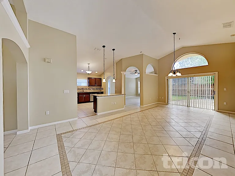 2517 Clareside Dr — Photo 25