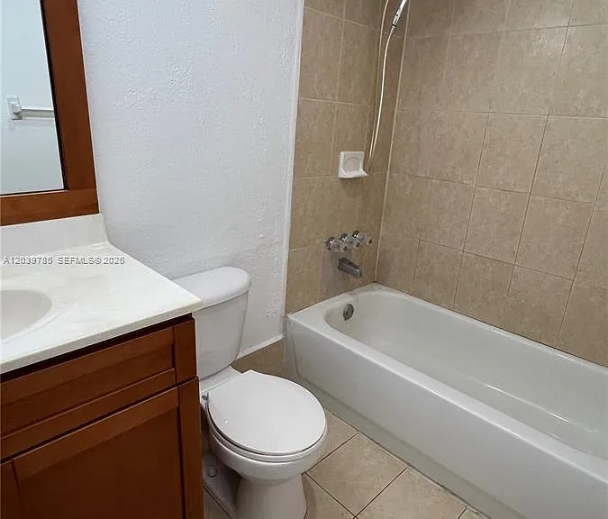 4550 NW 9th St #516E — Photo 15