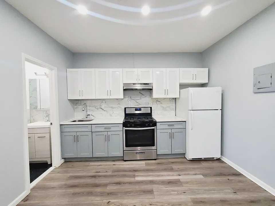 644 Kennedy Blvd #4