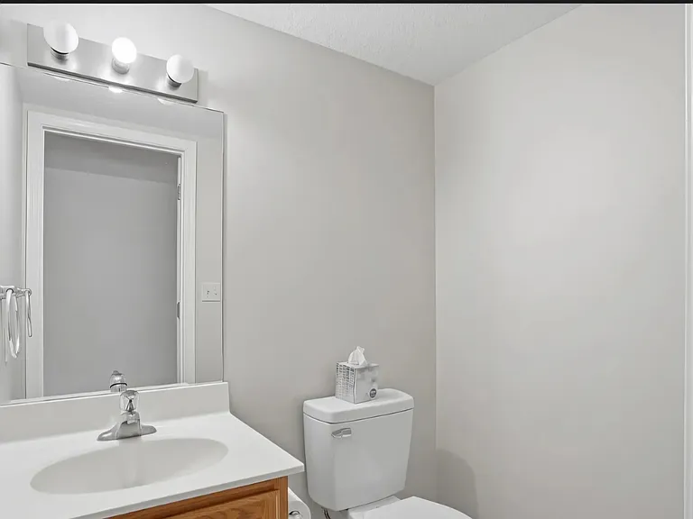 5512 Hunley Ct — Photo 9